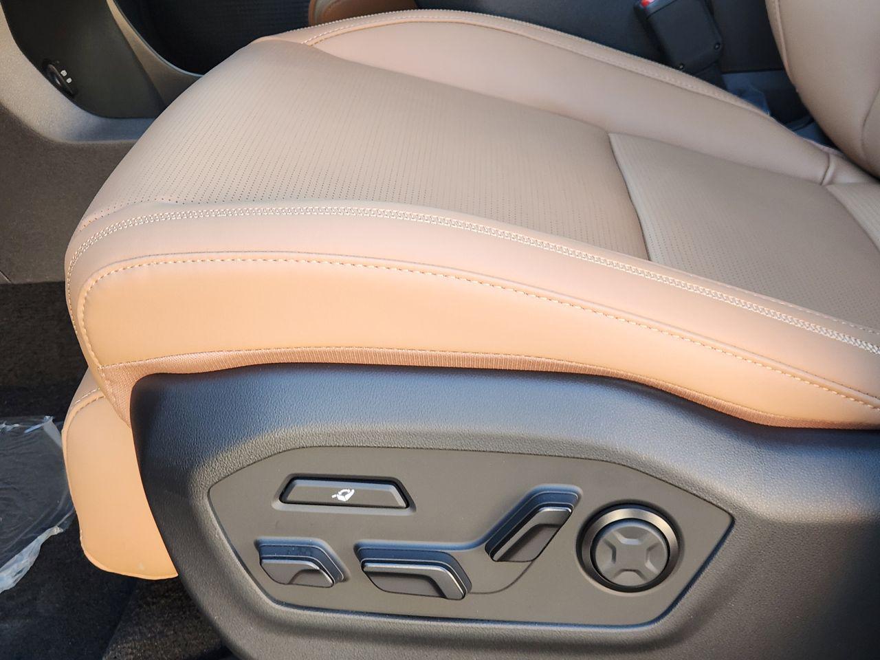 New 2026 YBM Hyundai Calligraphy FWD image 24