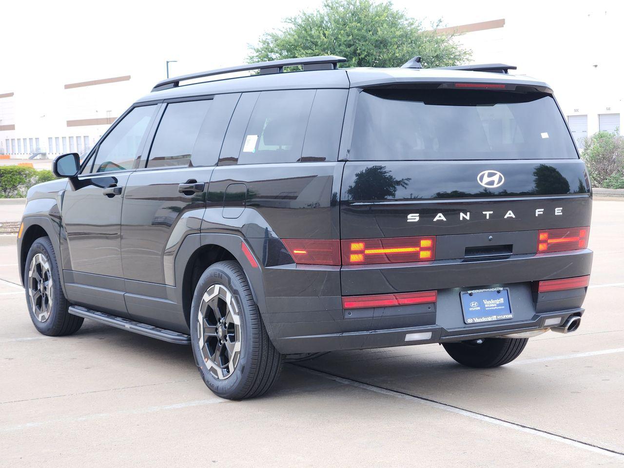 New 2026 Phantom Black Hyundai SEL FWD image 3