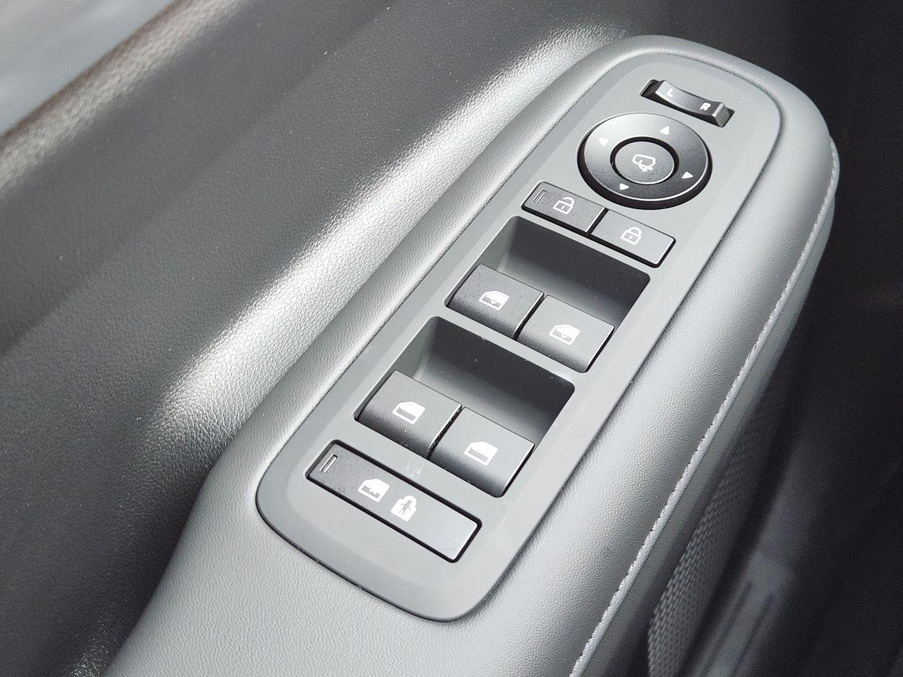 New 2027 Ecotronic Gray Hyundai Limited FWD image 21
