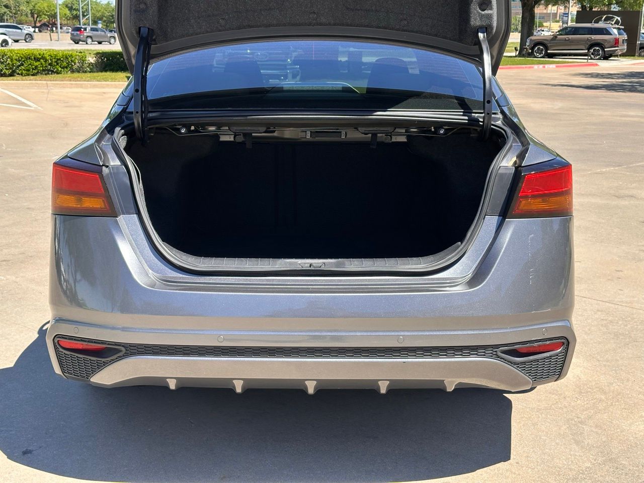 Used 2021 Gun Metallic Nissan 2.5 SV image 16