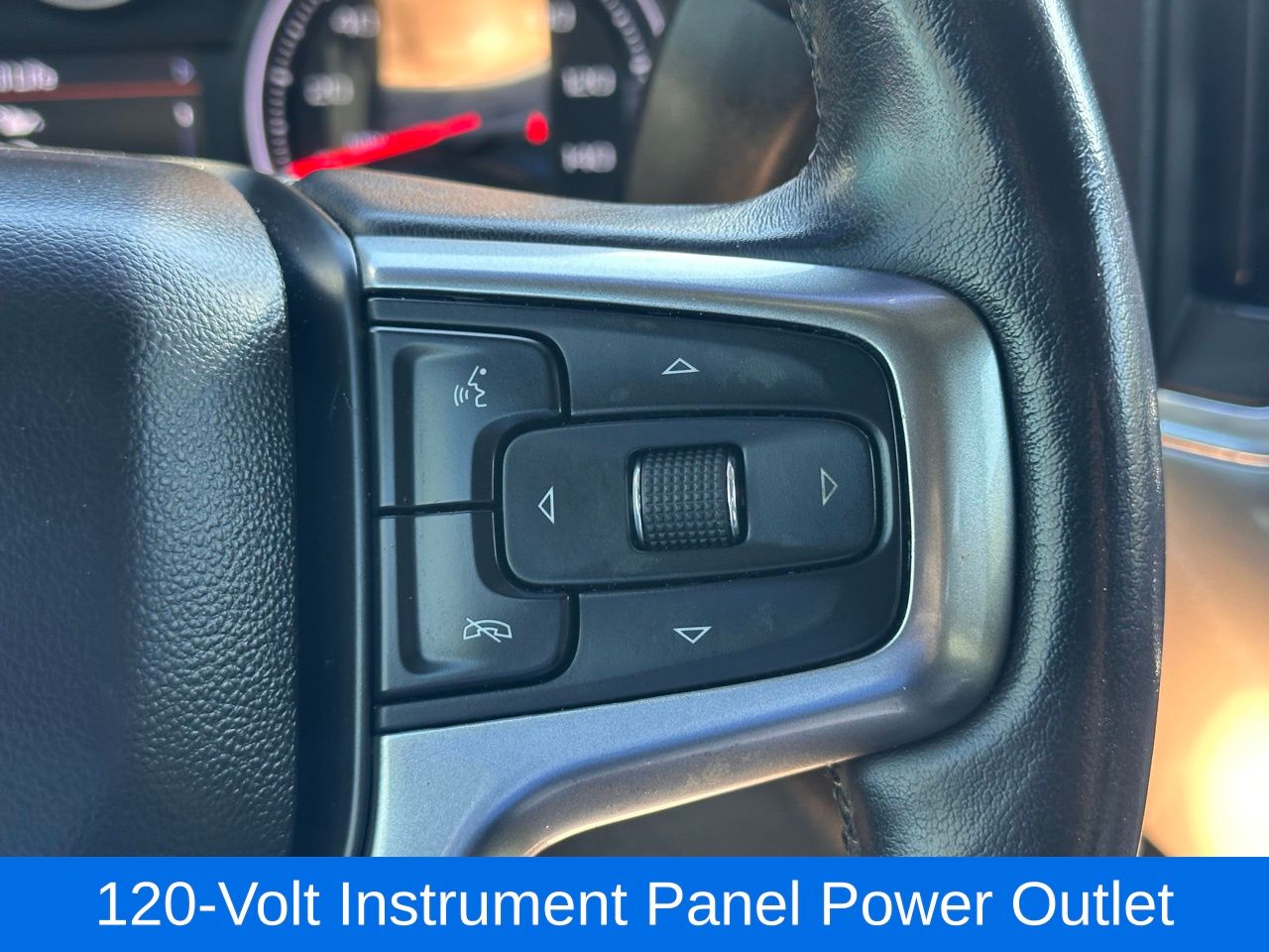 Used 2020 Silver Ice Chevrolet RST image 28