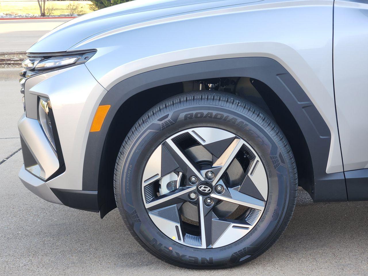 New 2026 Shimmering Silver Hyundai SEL FWD image 5