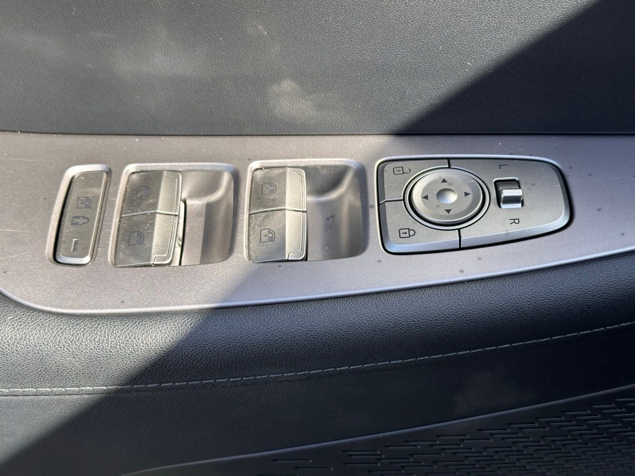 Used 2024 Hyper White Hyundai XRT image 26