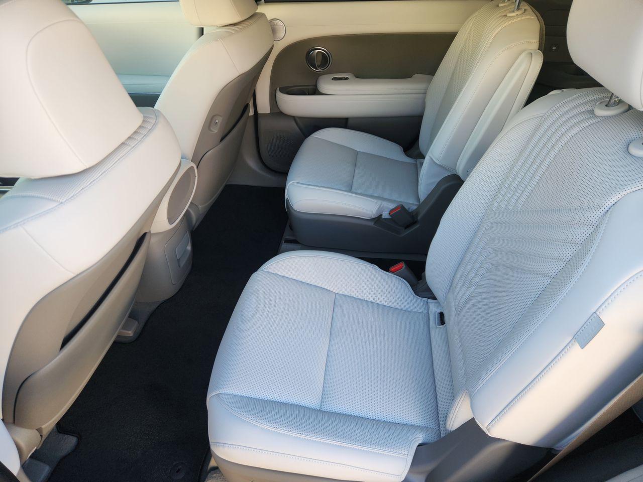 New 2026 Abyss Black Pearl Hyundai Blue SEL Premium 7P image 29