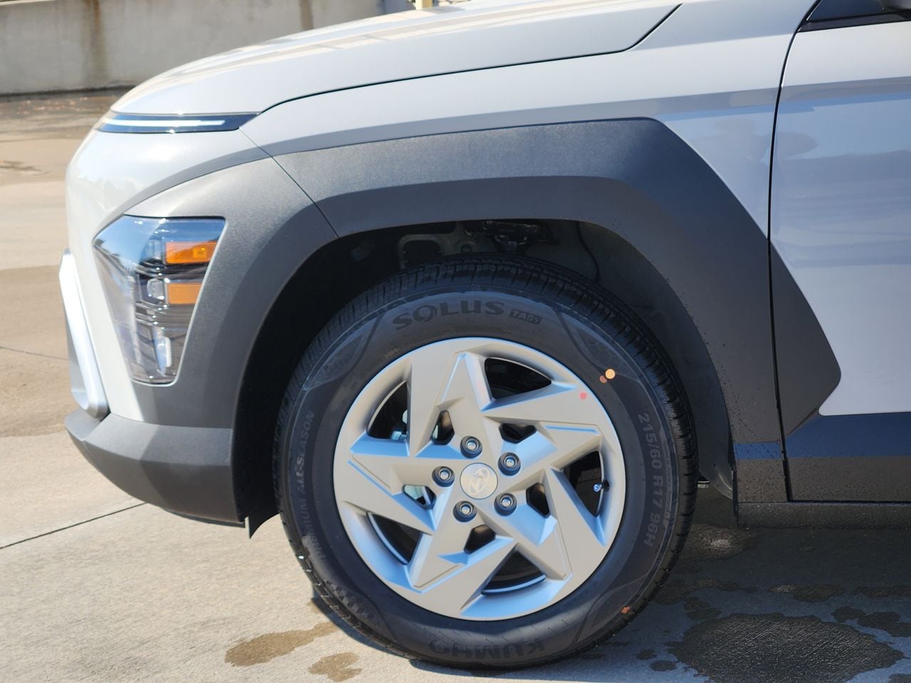 New 2026 C5G Gray Hyundai SE FWD image 5