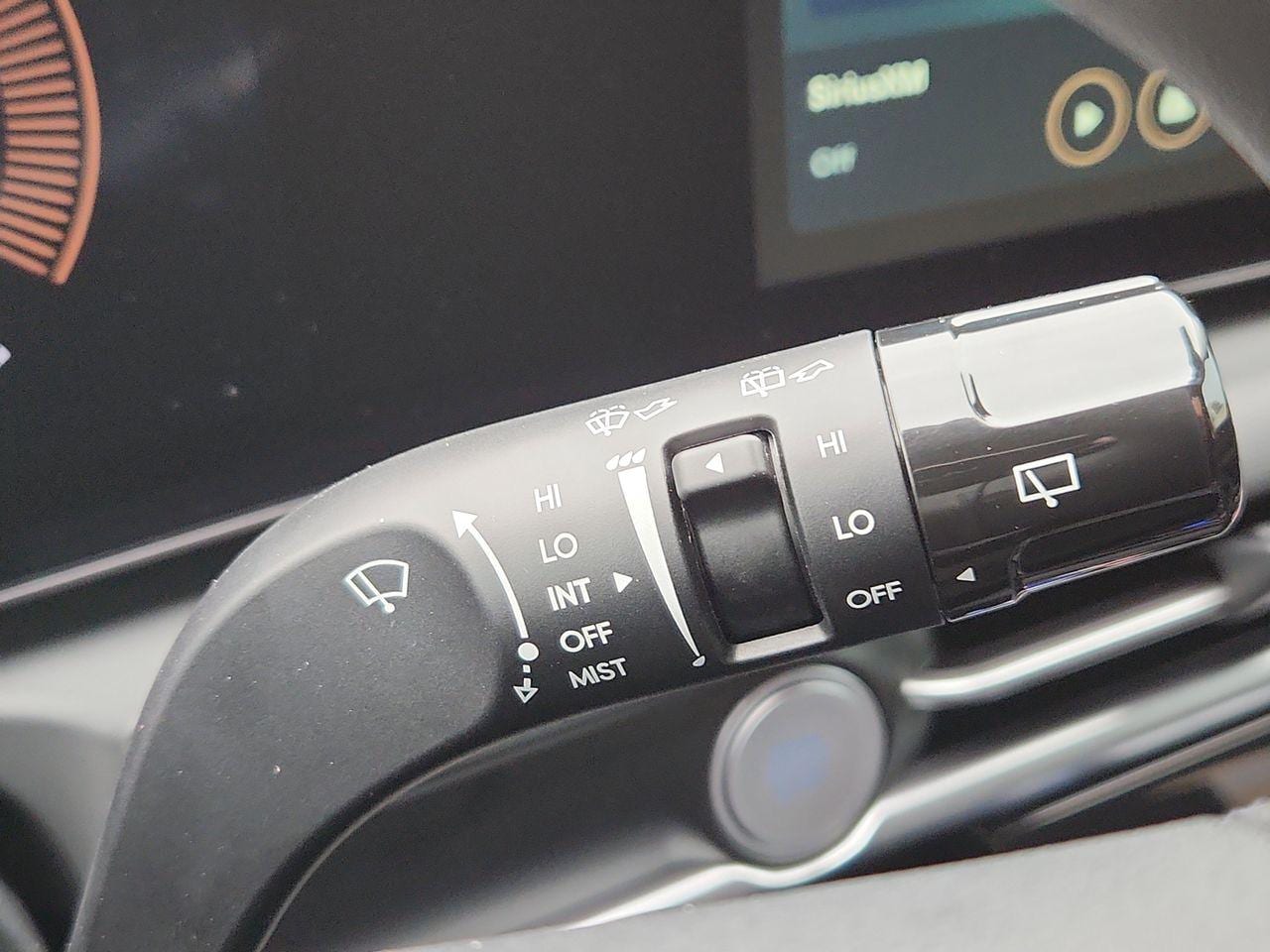 New 2026 R2T Silver Hyundai SEL FWD image 27