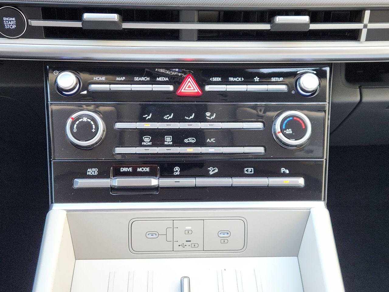 New 2026 Phantom Black Hyundai SE FWD image 15