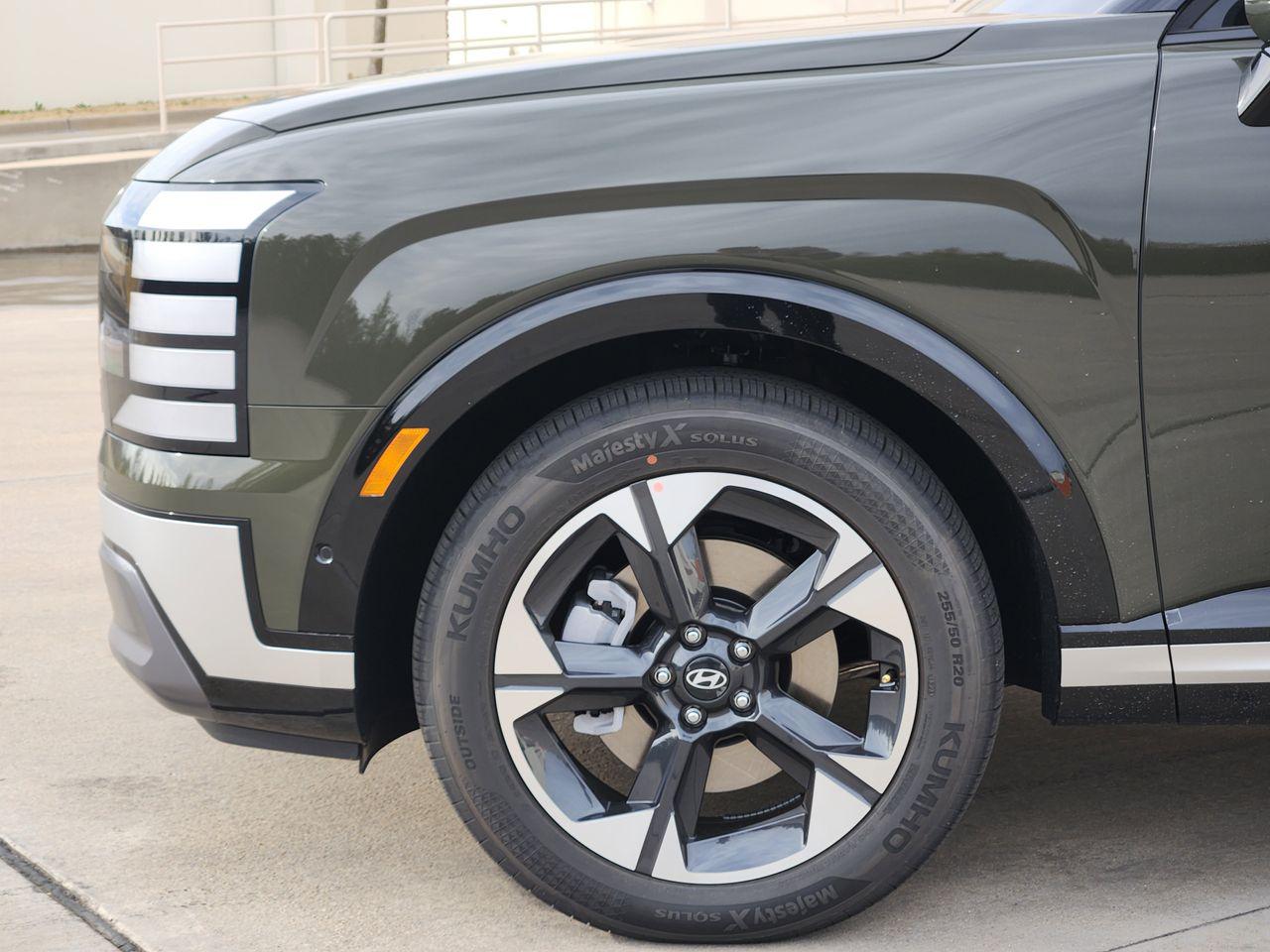 New 2026 Titan Charcoal Pearl Hyundai Limited FWD image 5