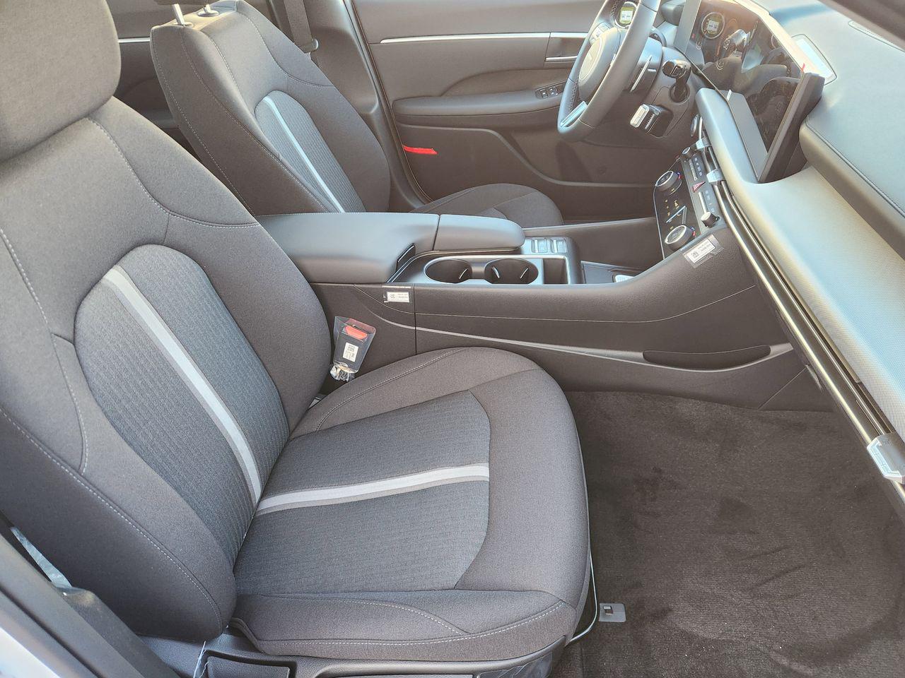 New 2026 W6H White Hyundai SEL Sport image 10