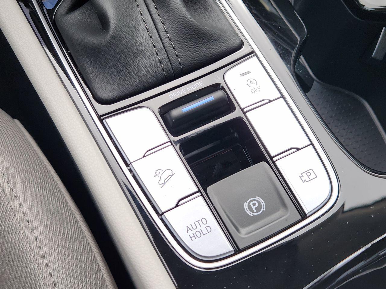 New 2026 R2T Silver Hyundai SEL FWD image 18