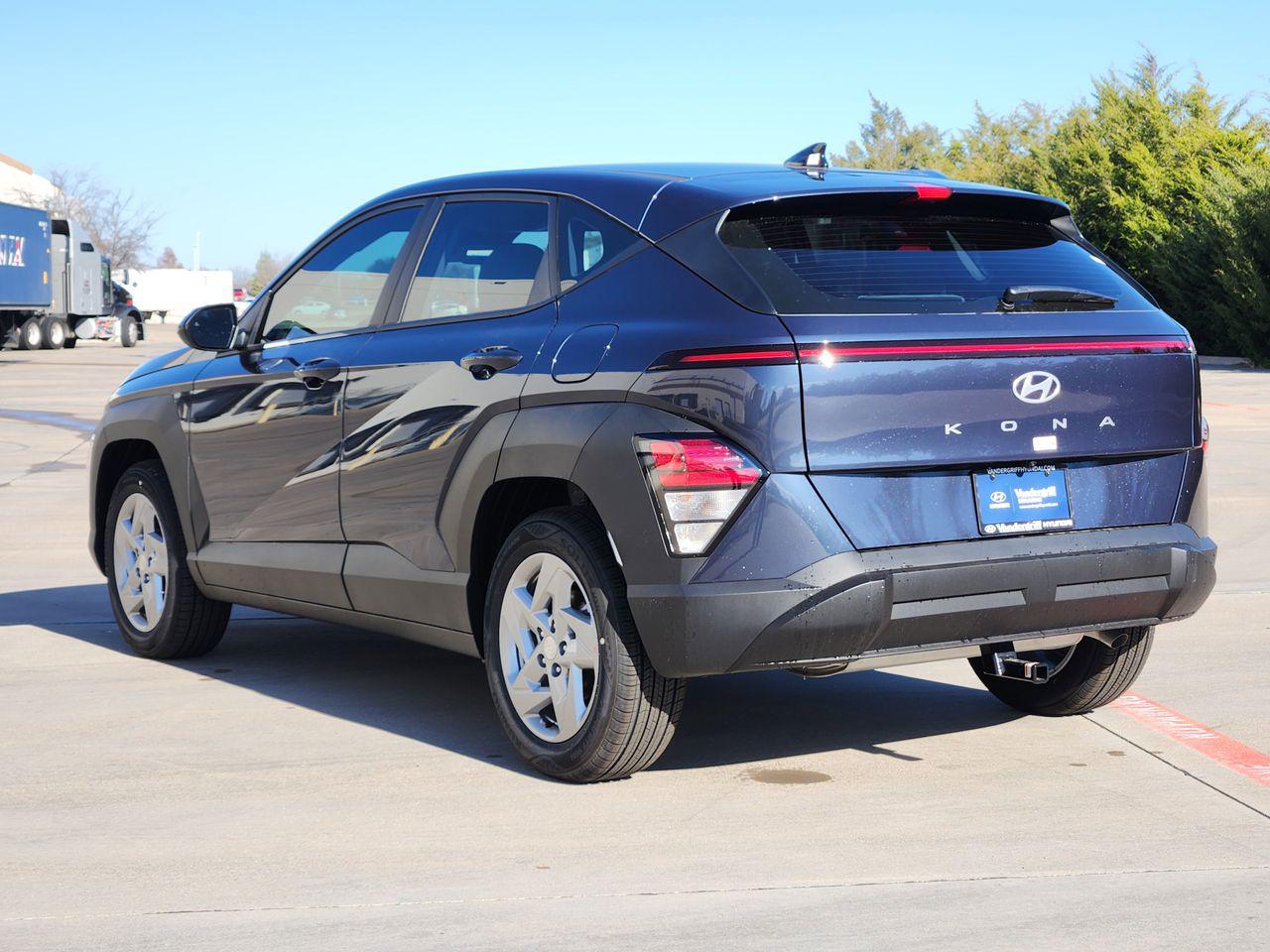 New 2026 TN6 Blue Hyundai SE FWD image 3