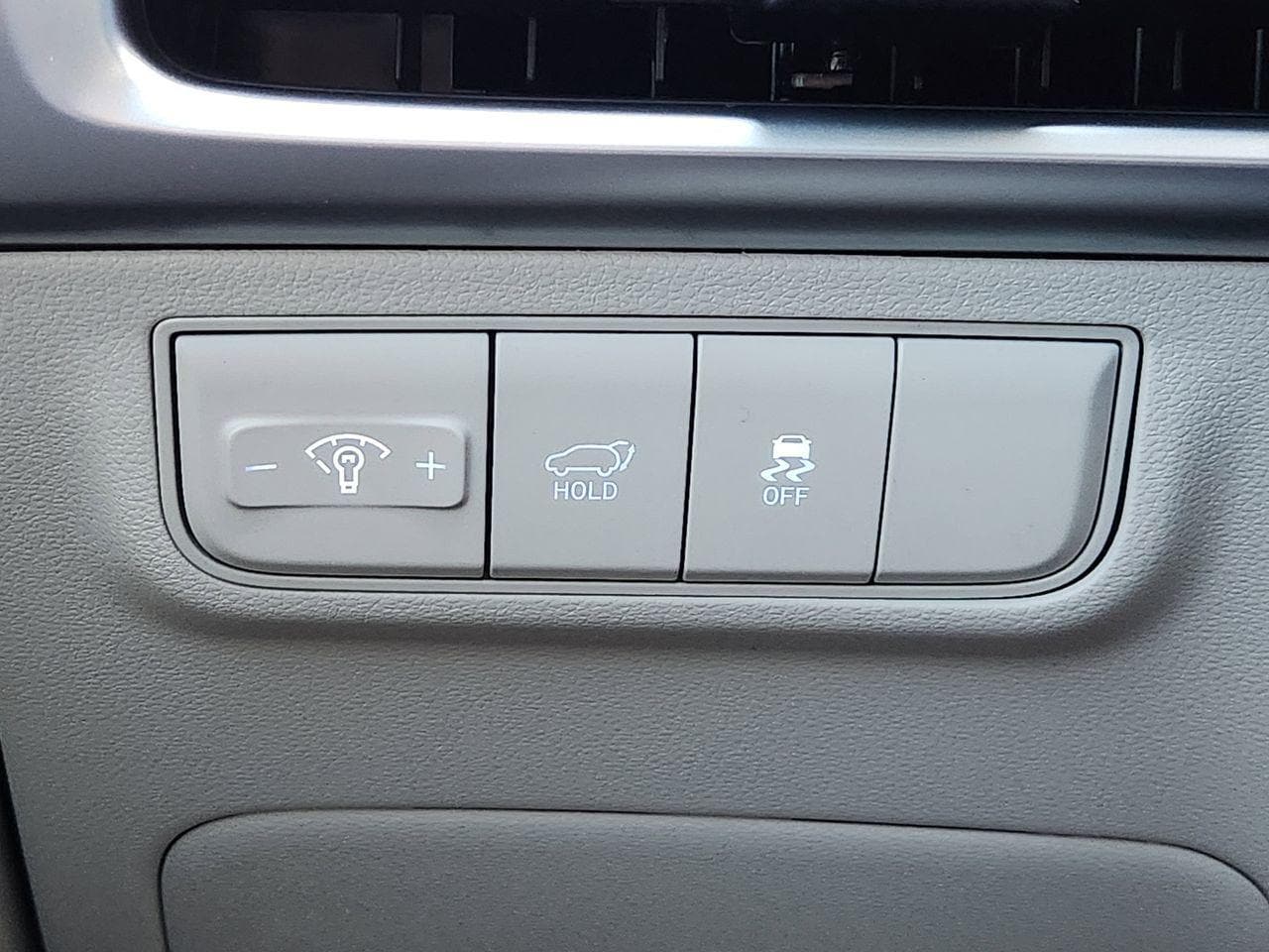 New 2026 Phantom Black Hyundai SEL FWD image 19