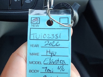 2026 Hyundai Elantra SE Sedan