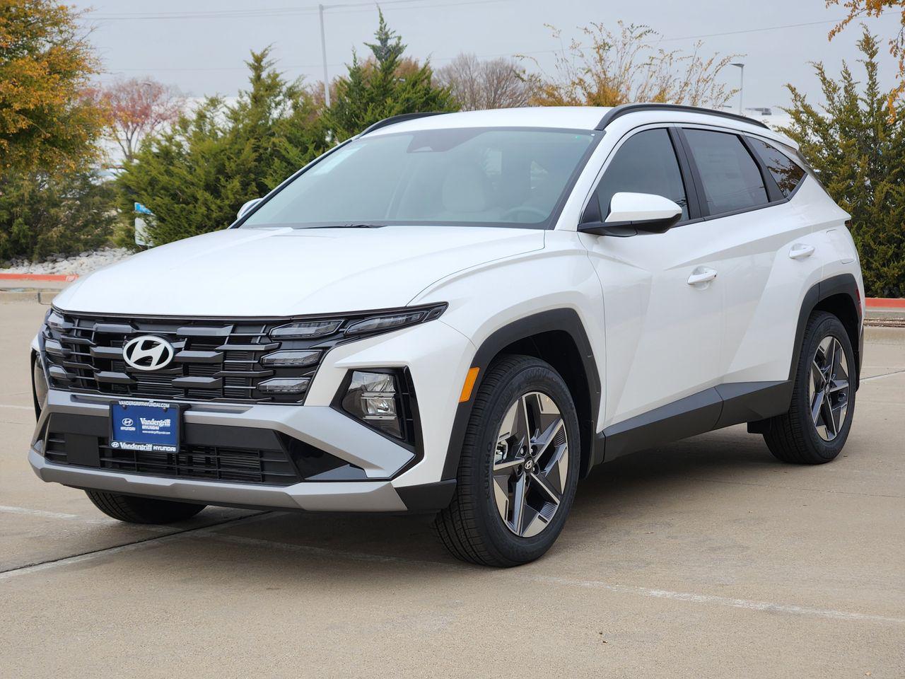 New 2026 W6H White Hyundai SEL FWD image 2