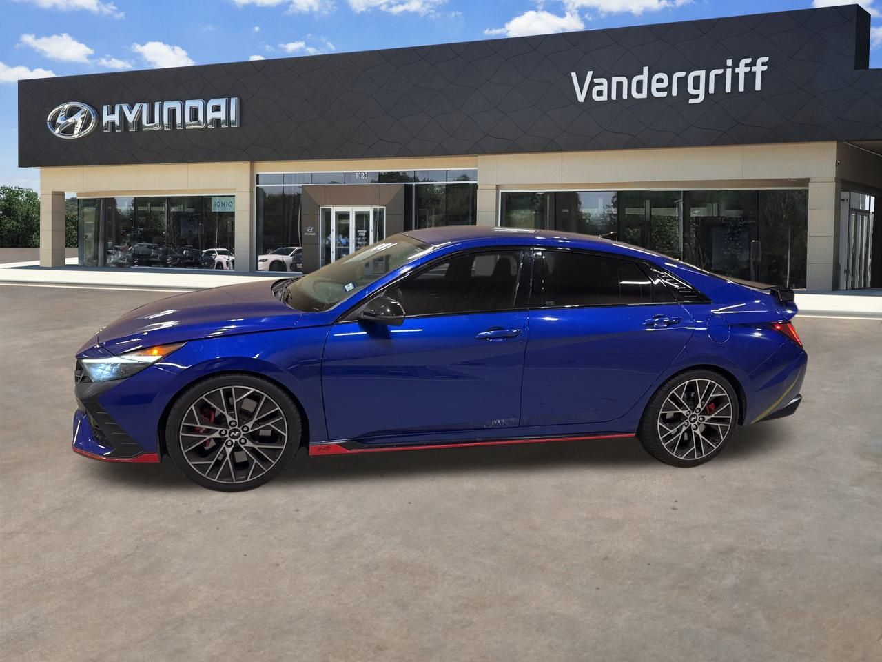 2022 Hyundai Elantra Base photo 2