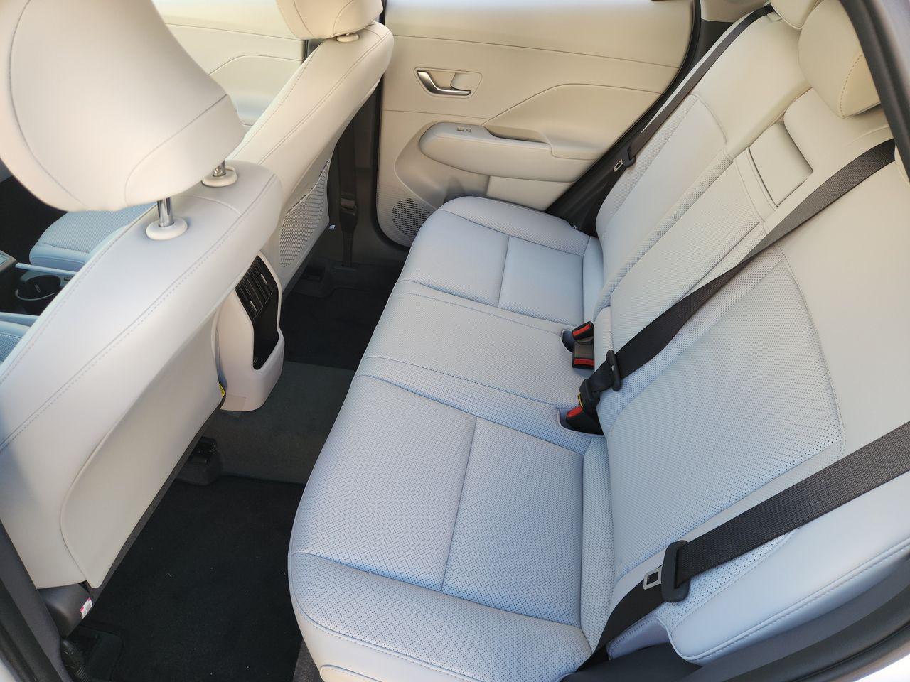 New 2026 Atlas White Hyundai Limited FWD image 31