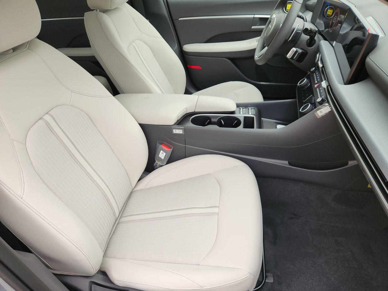 New 2026 NY9 Blue Hyundai SEL Sport image 10