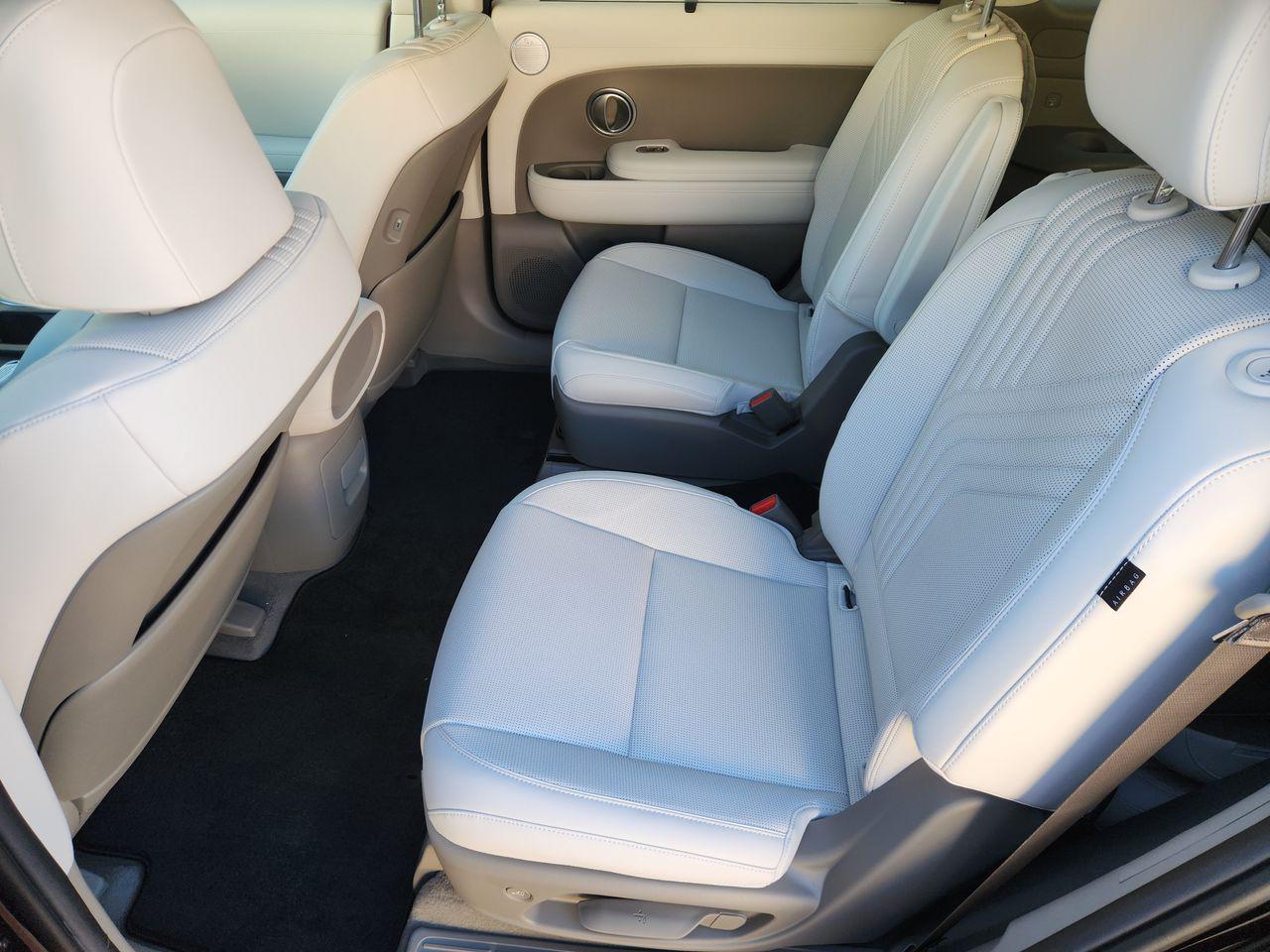 New 2027 Abyss Black Pearl Hyundai SEL FWD image 28