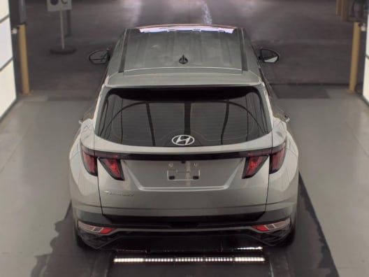 Used 2024 Shimmering Silver Hyundai SE image 6