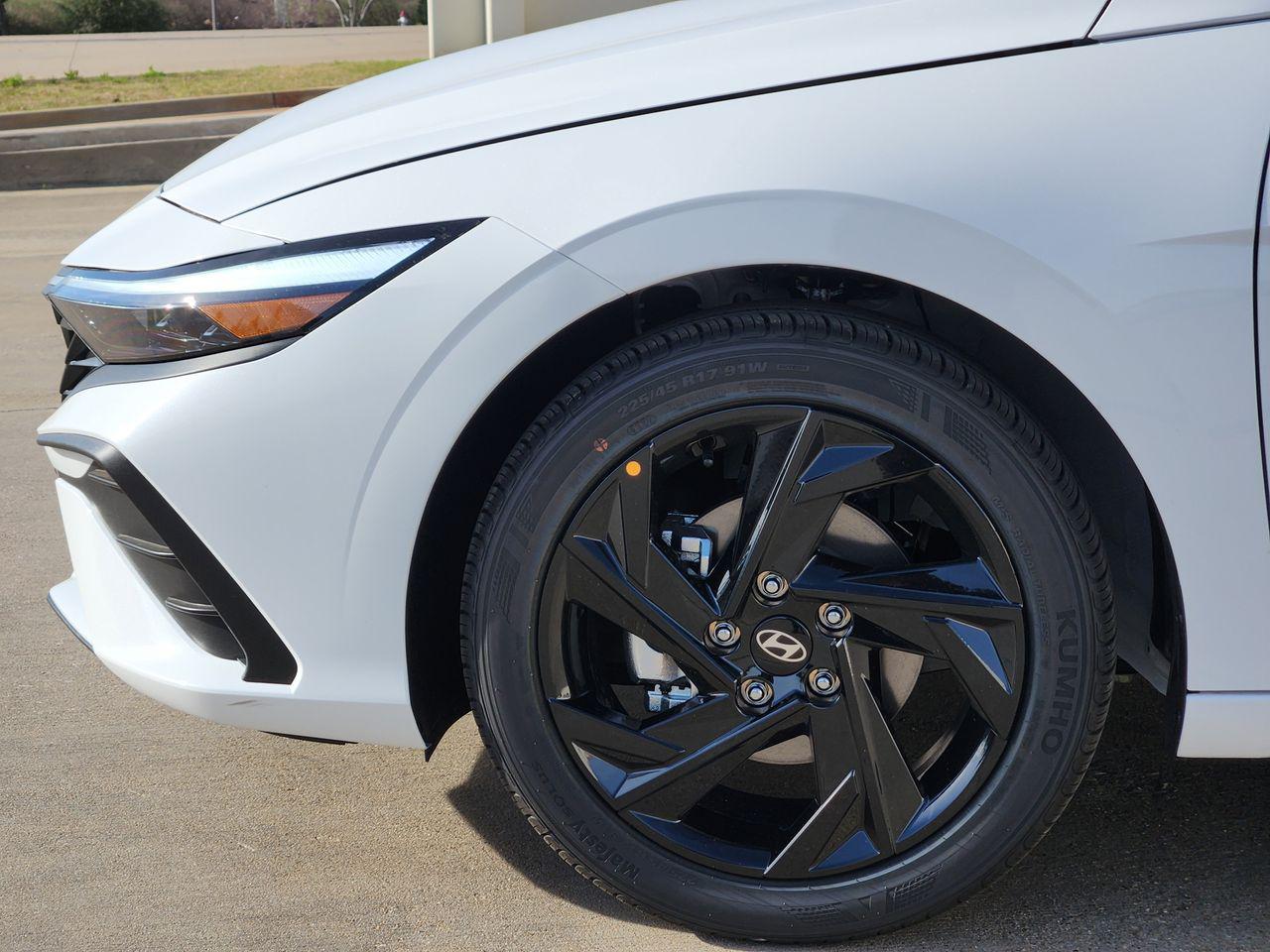 New 2026 Serenity White Hyundai SEL Sport image 5