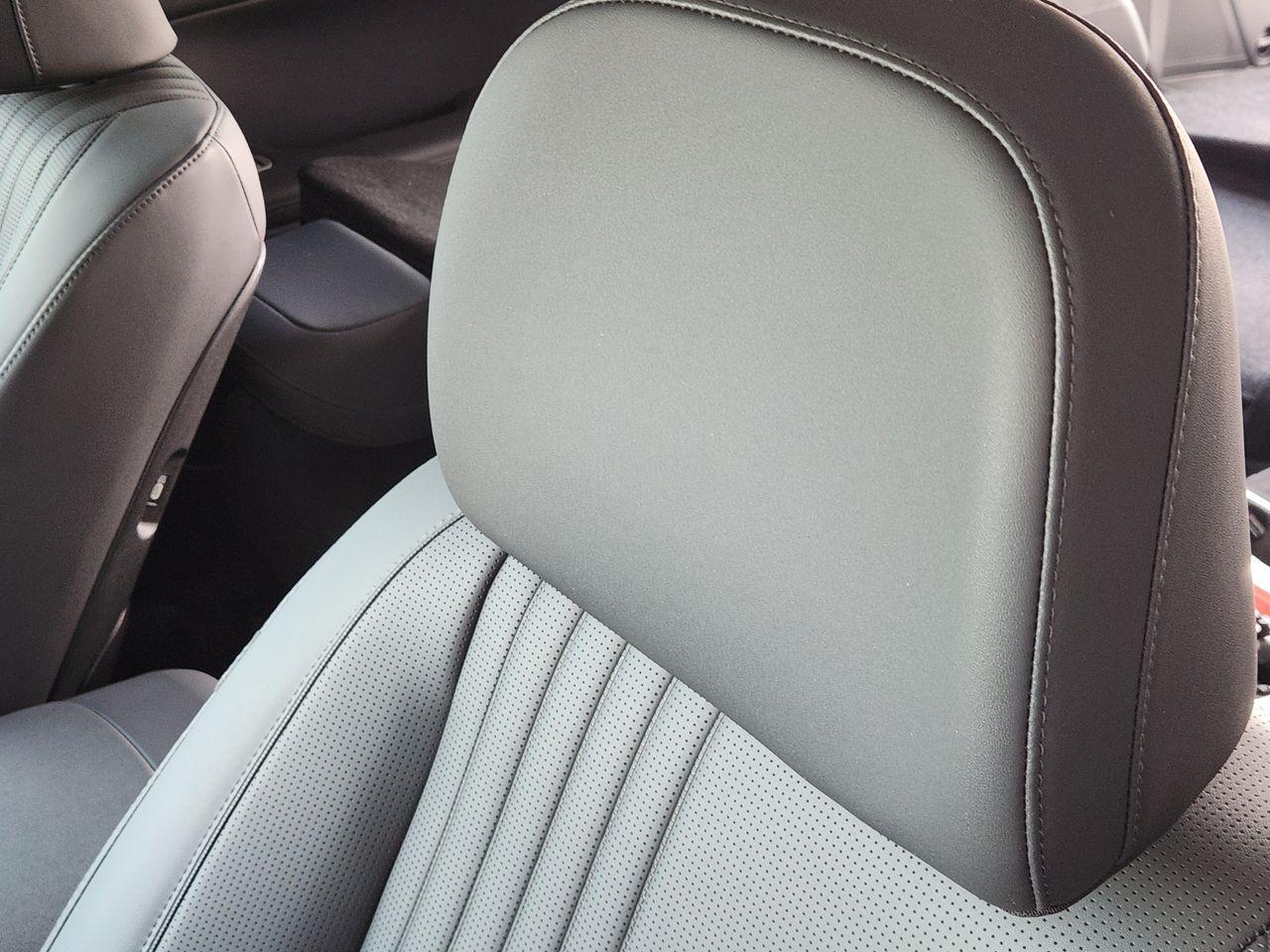 New 2027 Creamy White Pearl Hyundai SEL FWD image 11