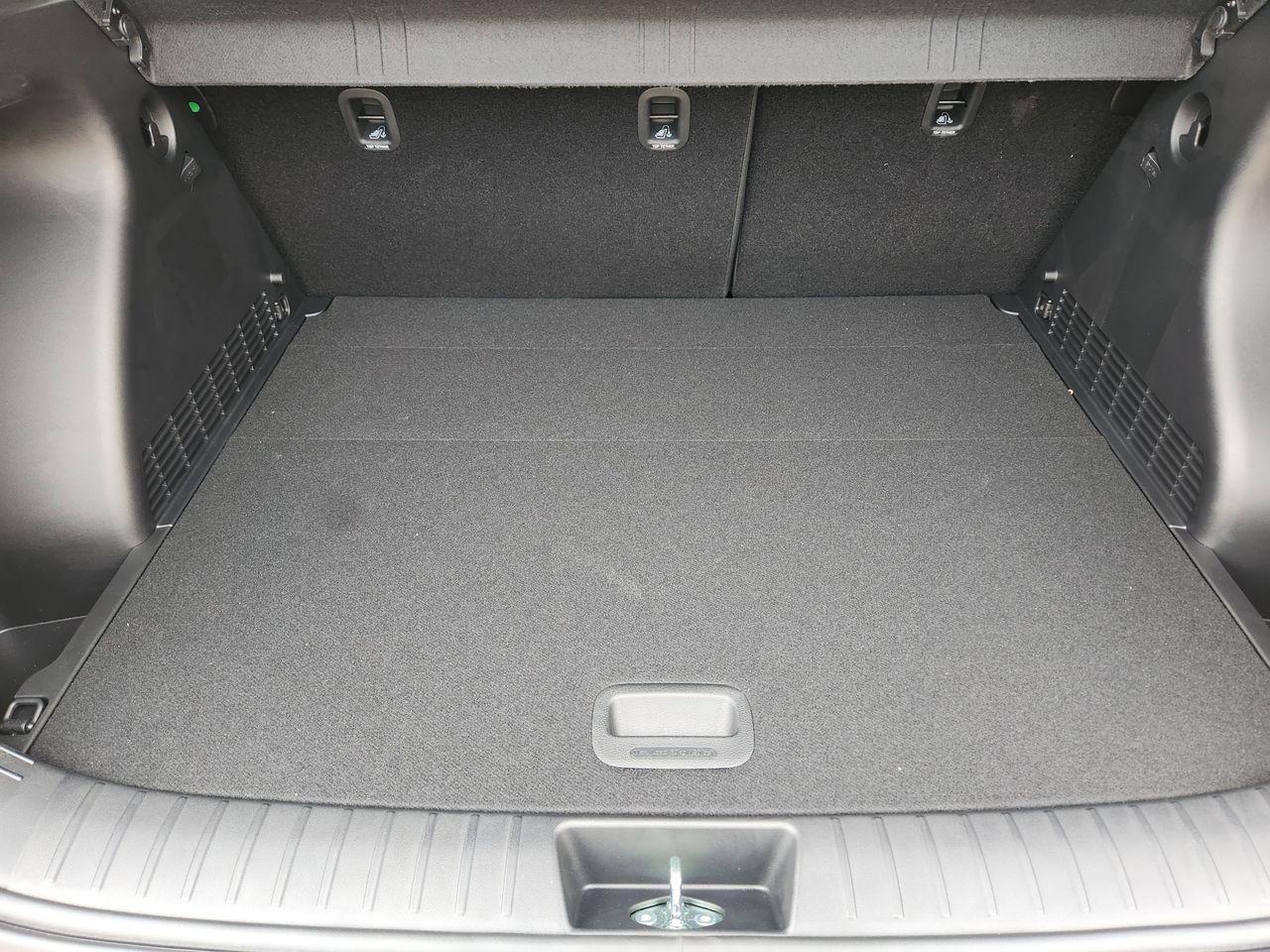 New 2026 C5G Gray Hyundai SEL Sport FWD image 31