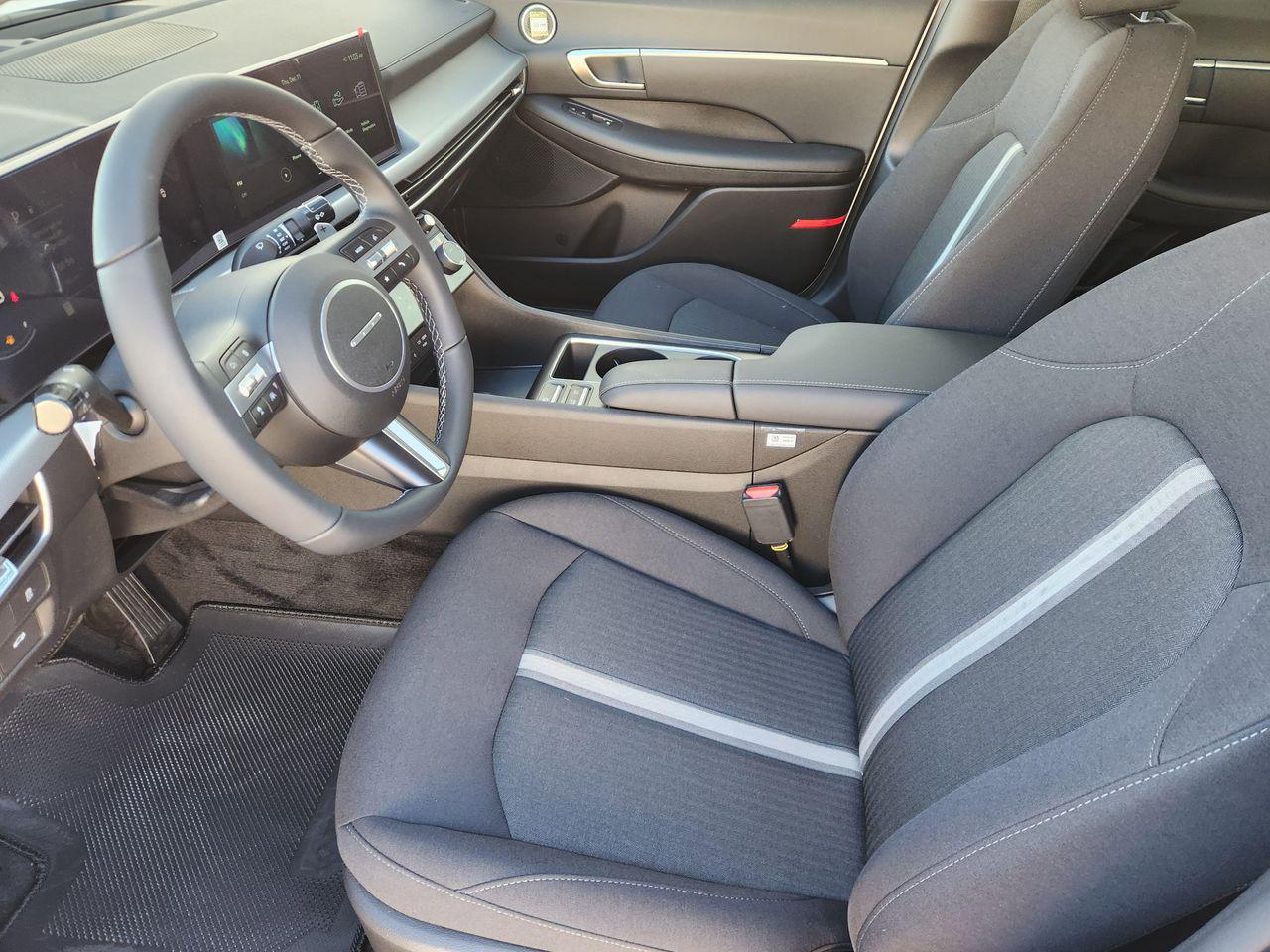 New 2026 W6H White Hyundai SEL Sport image 9