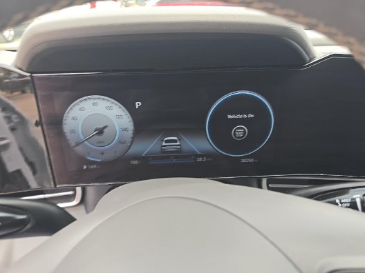 Used 2023 Quartz White Hyundai SEL image 15