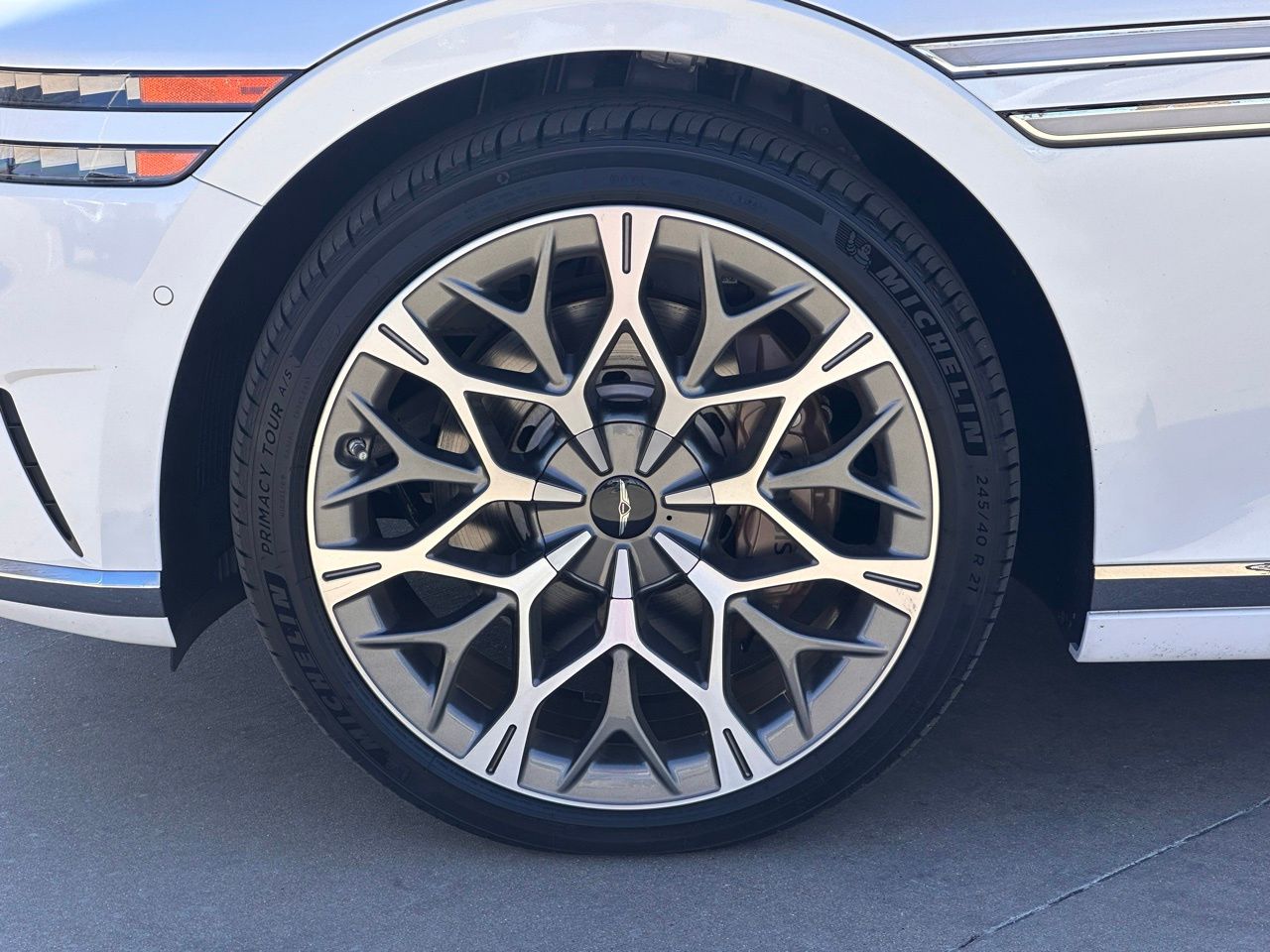 Used 2025 Uyuni White Genesis 3.5T e-SC image 11