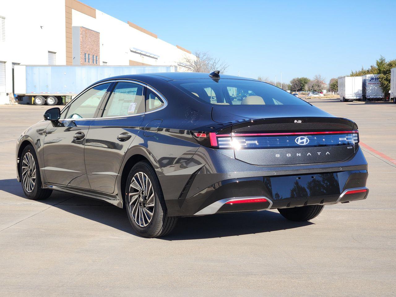 New 2026 T2G Gray Hyundai Limited image 3