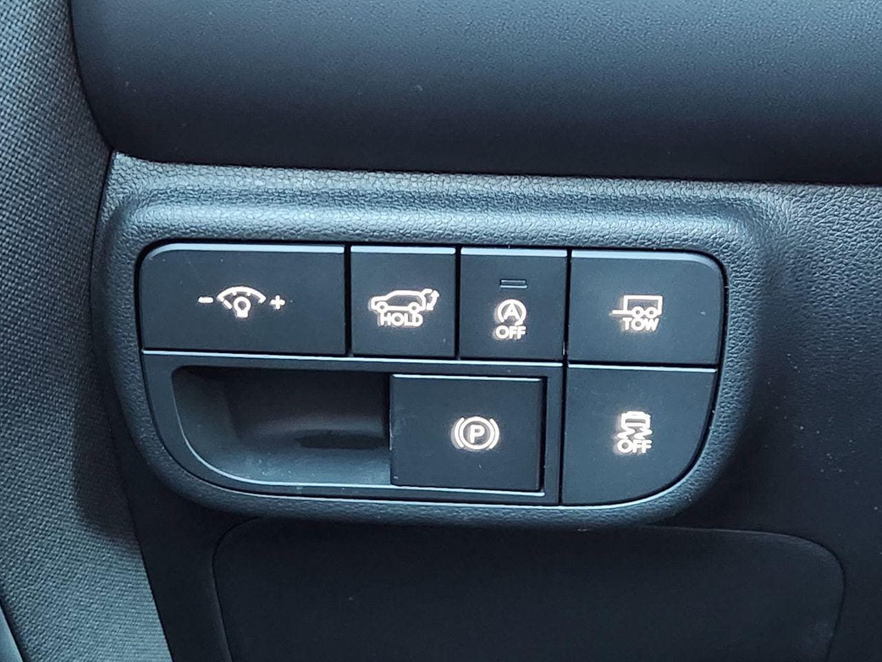 New 2026 WC9 White Hyundai Calligraphy FWD image 19