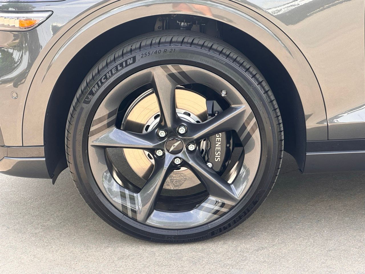 Used 2026 Makalu Gray Genesis 3.5T Sport Prestige image 8