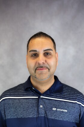 Staff member Efrain Martinez from ID_7b3376b78ffe