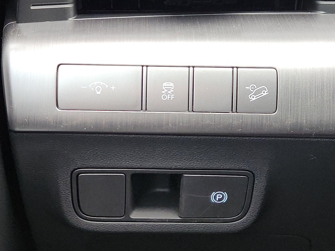 New 2026 Ecotronic Gray Pearl Hyundai SEL Sport FWD image 20