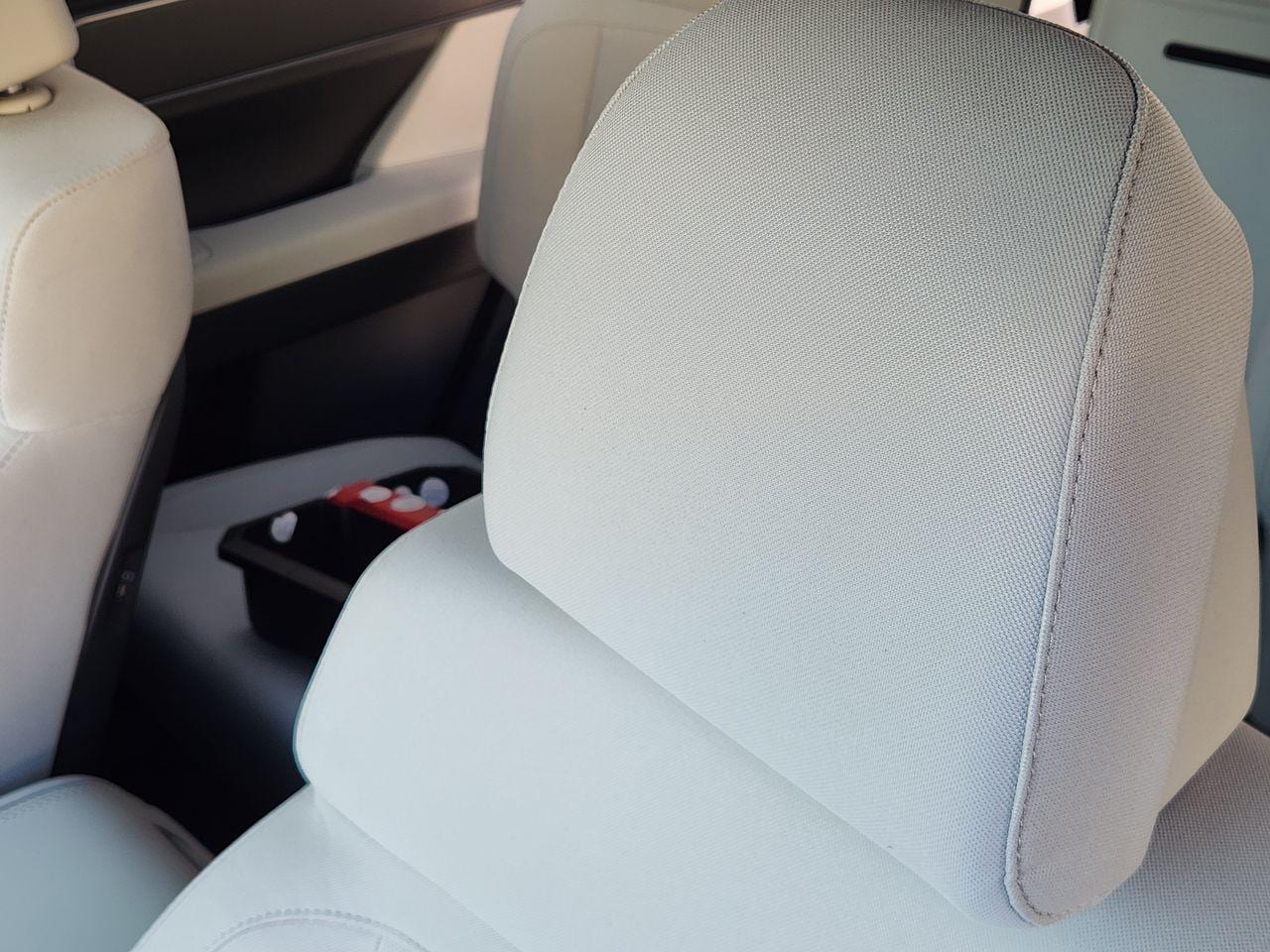 New 2027 Ecotronic Gray Hyundai SE FWD image 11