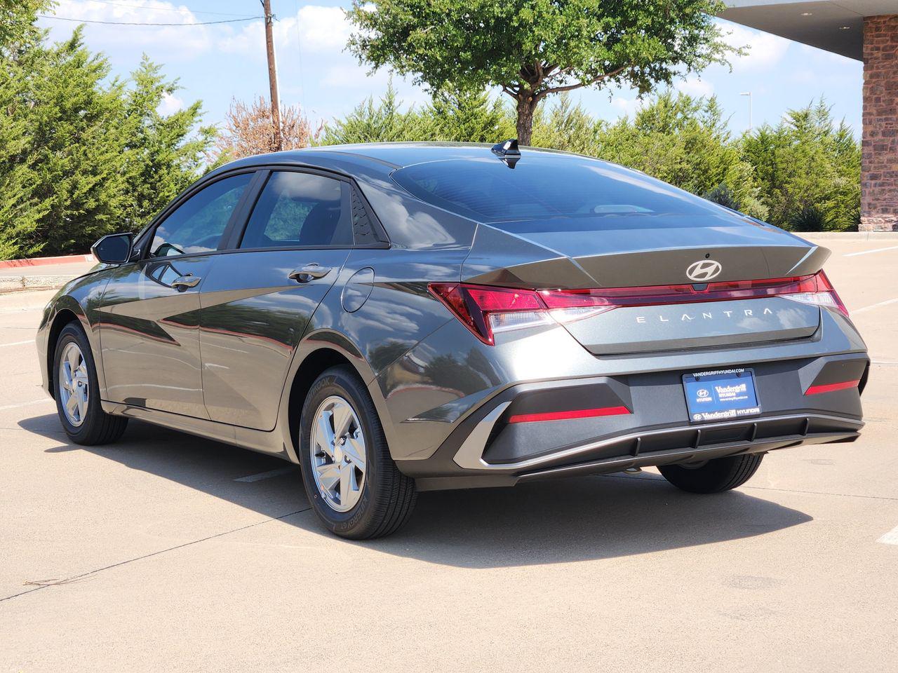 New 2026 Amazon Gray Hyundai SE image 3