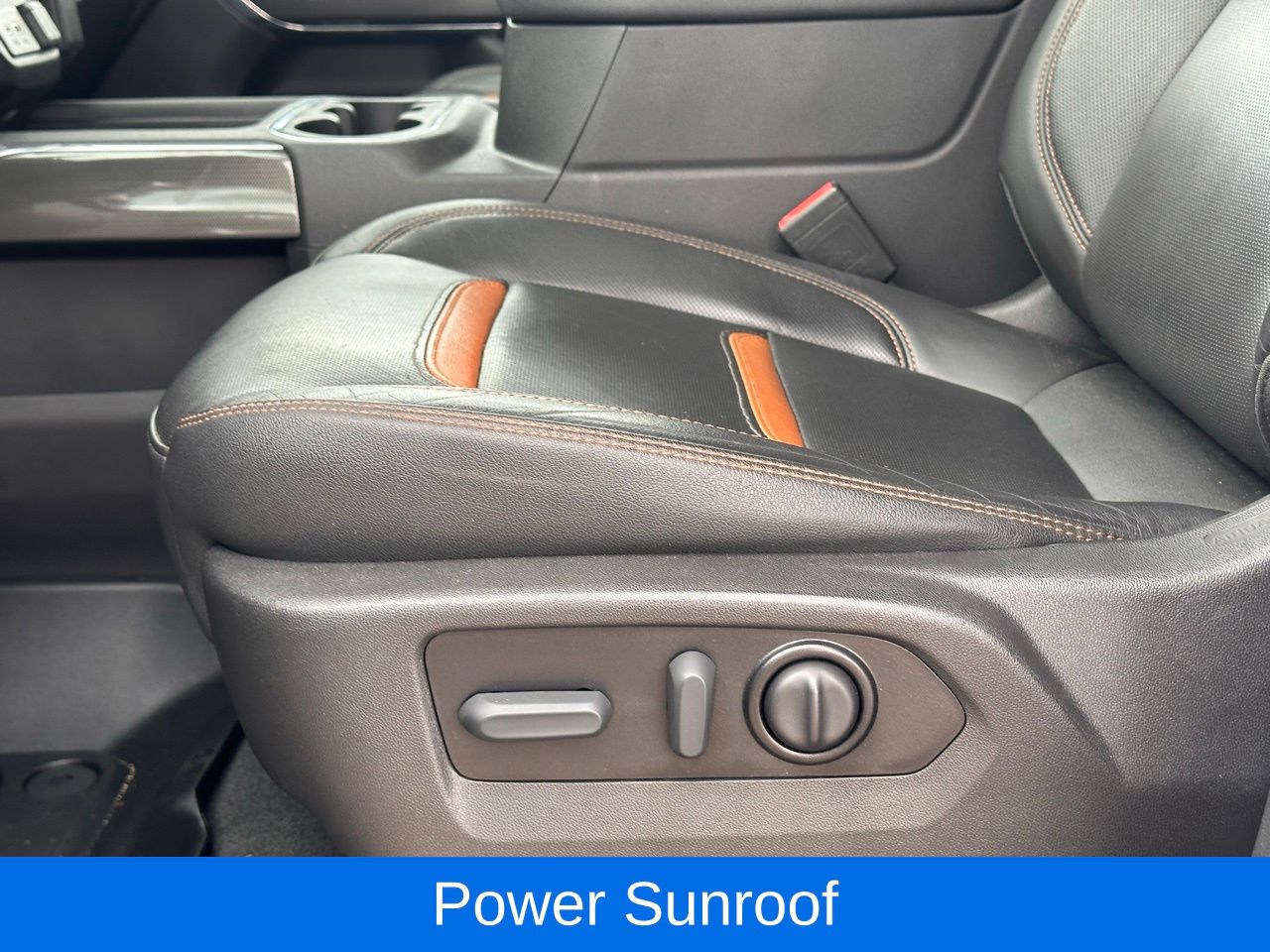 Used 2022 Summit White GMC AT4 image 26