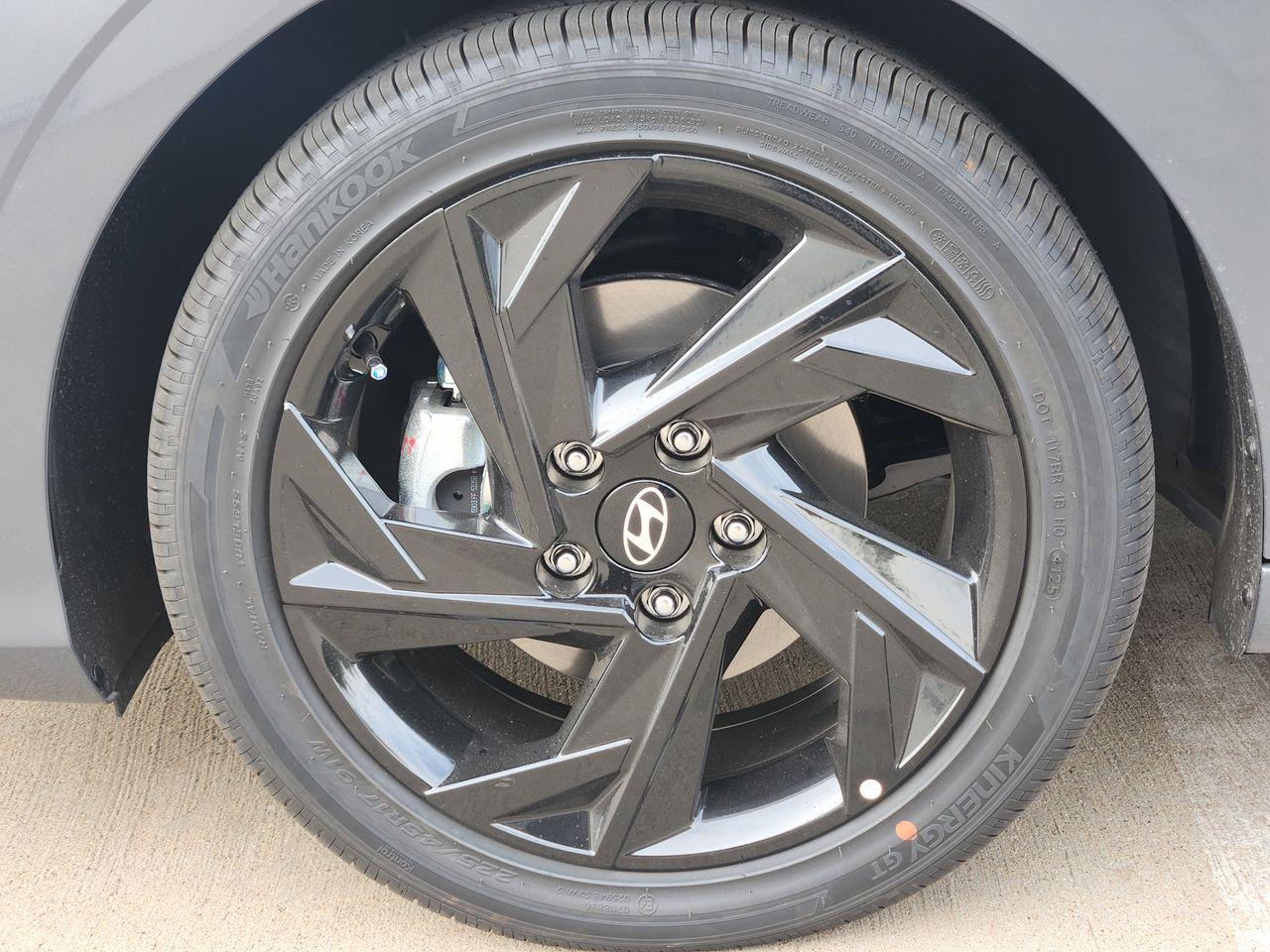 New 2026 PE2 Gray Hyundai SEL Sport Premium image 7