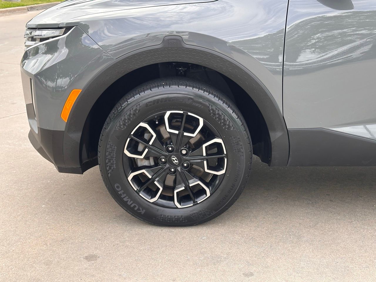 Certified Used 2022 Hampton Gray Hyundai SE image 10