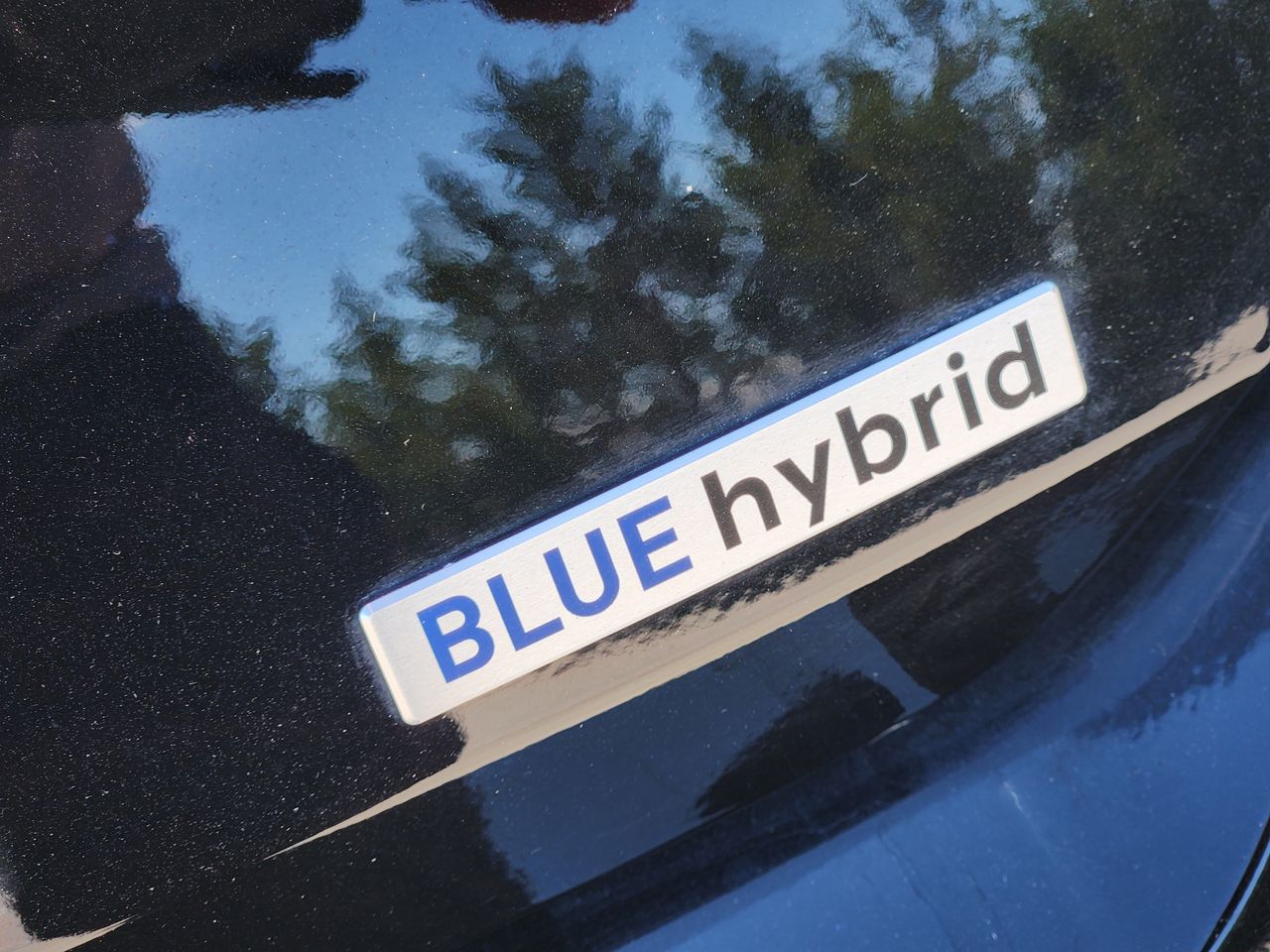 Certified Used 2024 Abyss Black Hyundai Blue image 8