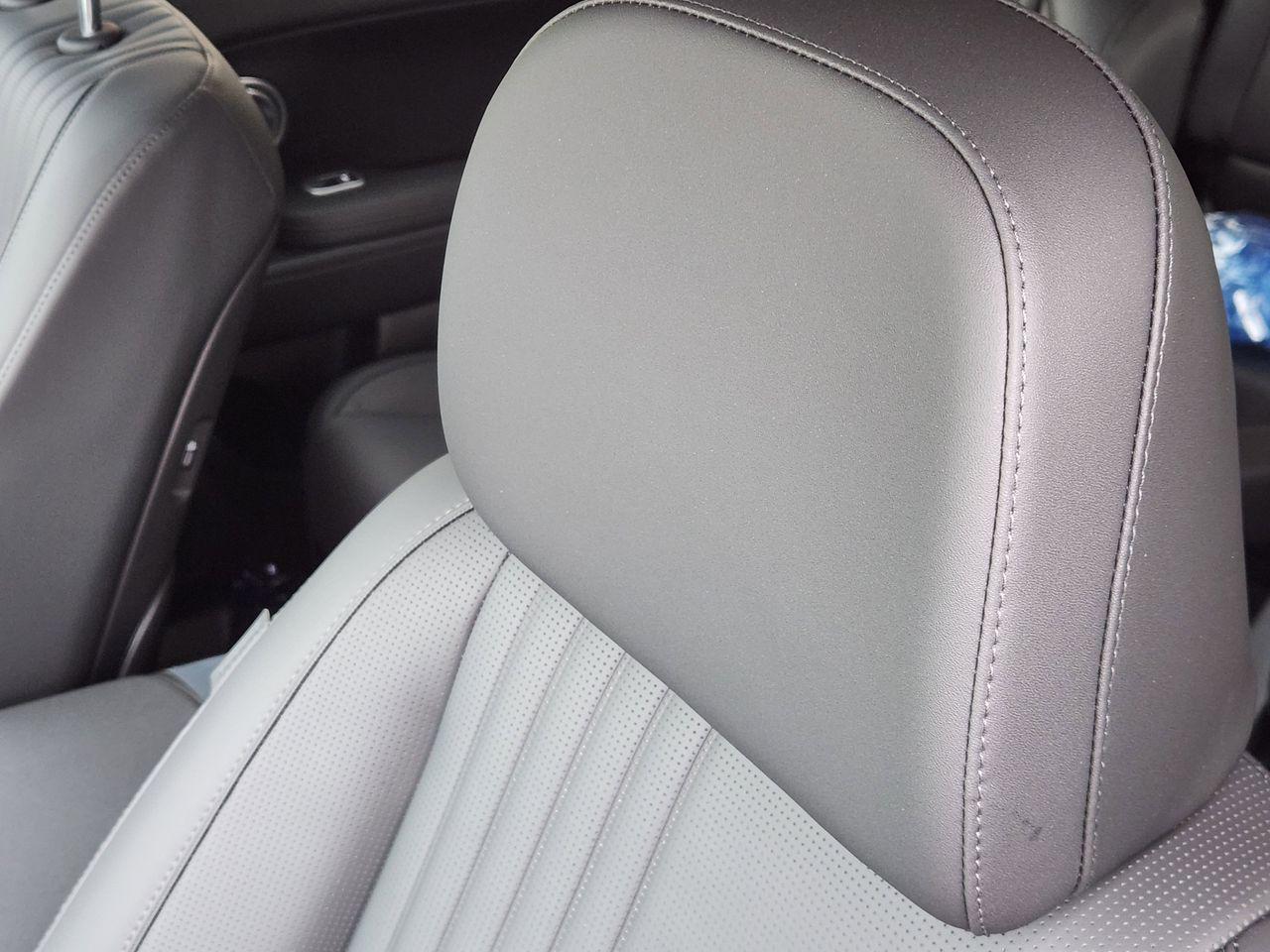 New 2026 CBP Blue Hyundai SEL FWD image 11