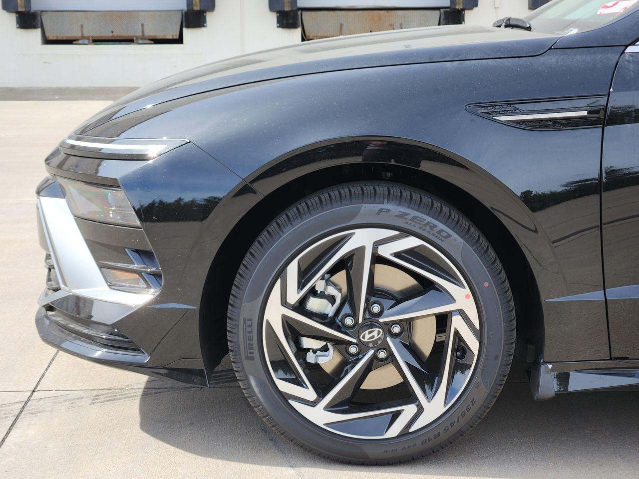 New 2026 A2B Black Hyundai SEL Sport image 5