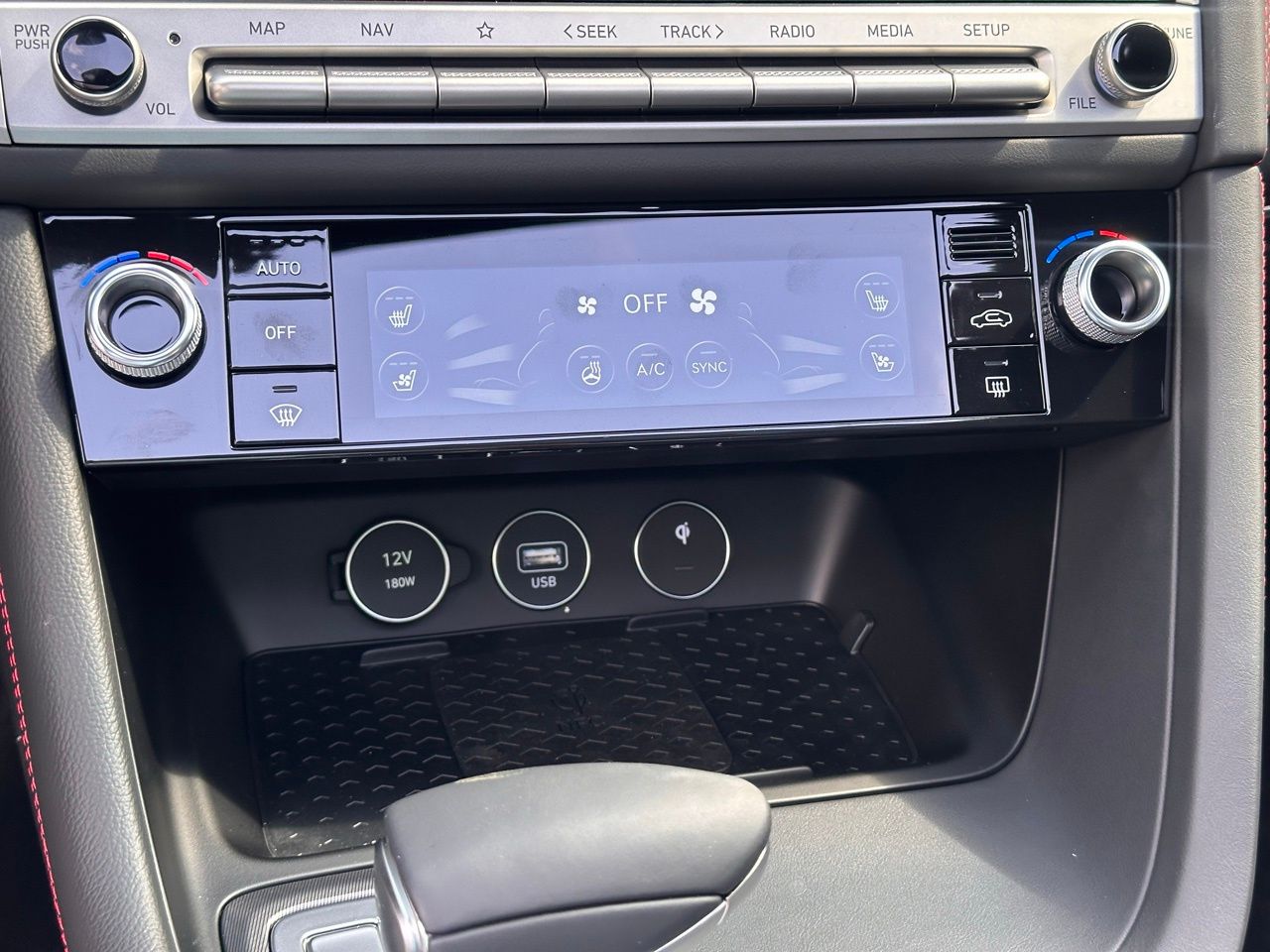 Used 2026 Alta White Genesis 3.3T Sport Prestige image 33