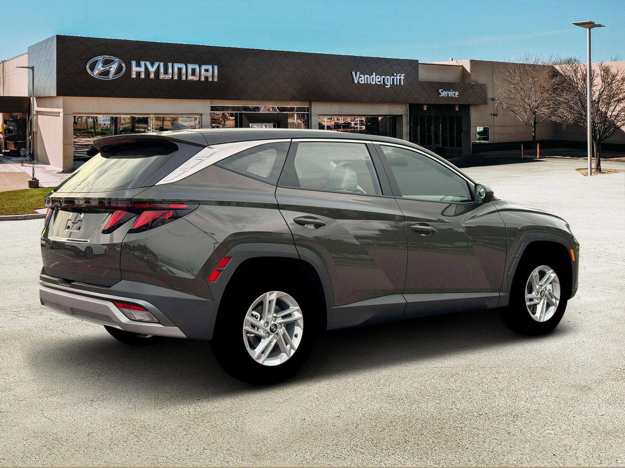 New 2026 WG2 Green Hyundai SE FWD image 8