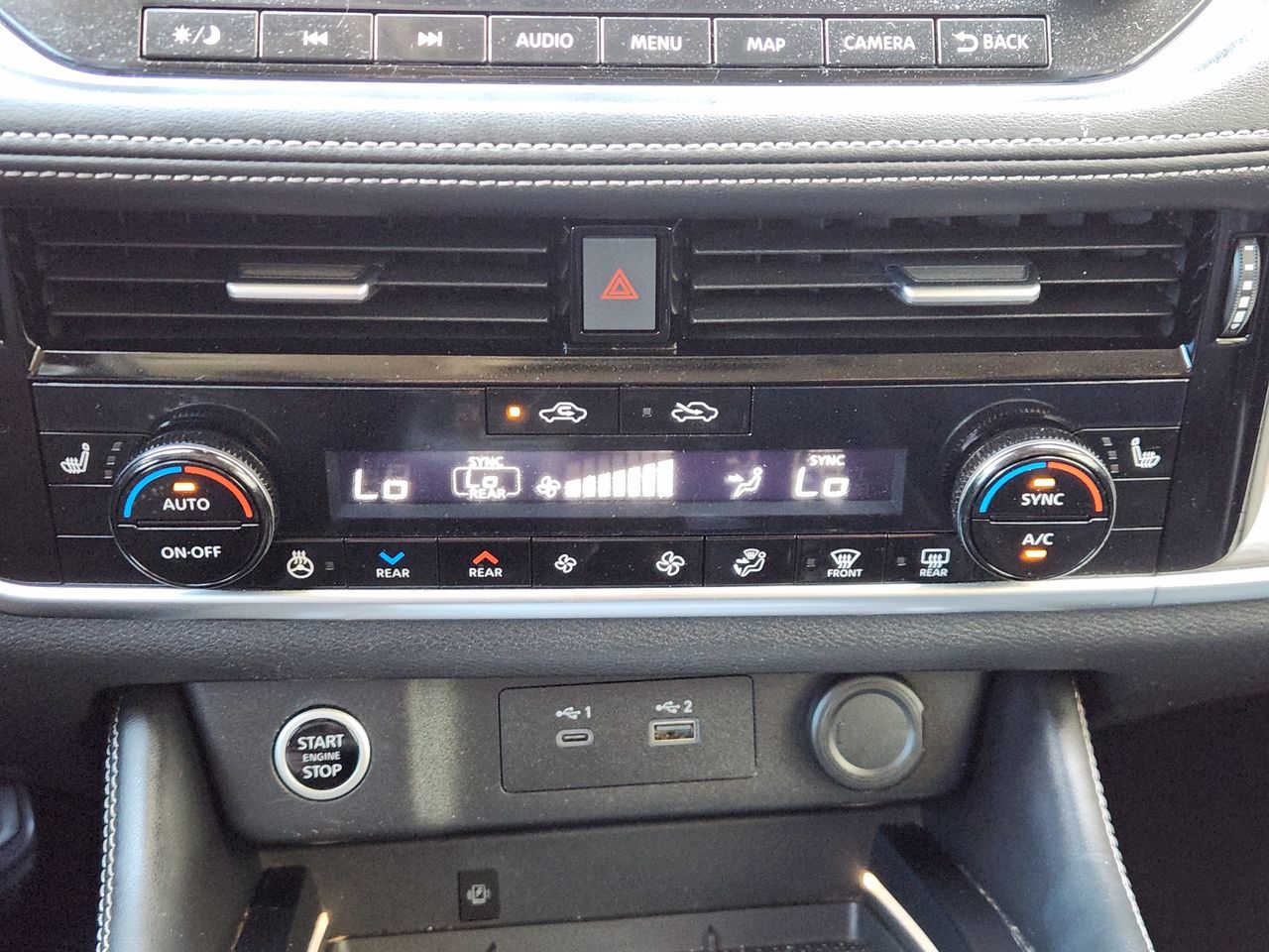 Used 2023 Super Black Nissan Platinum image 16