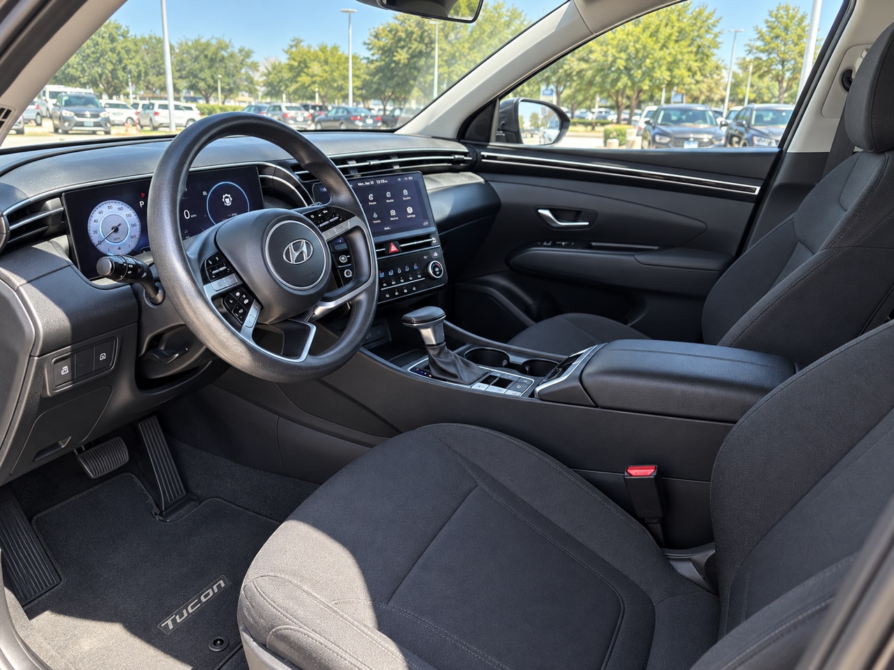 Used 2024 Black Pearl Hyundai SE image 8