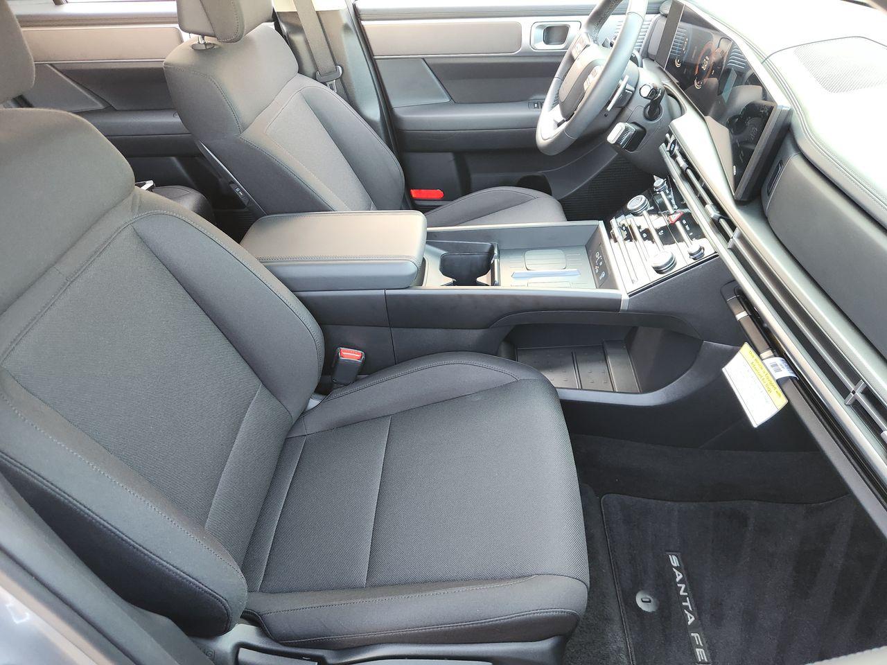 2026 Hyundai Santa Fe SE - Photo 10