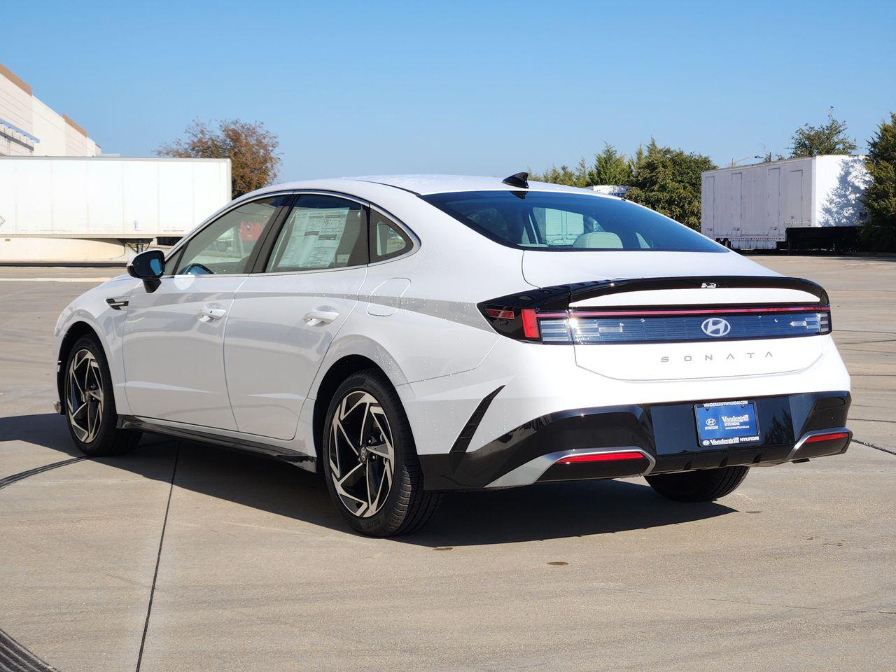 New 2026 W6H White Hyundai SEL Sport image 3