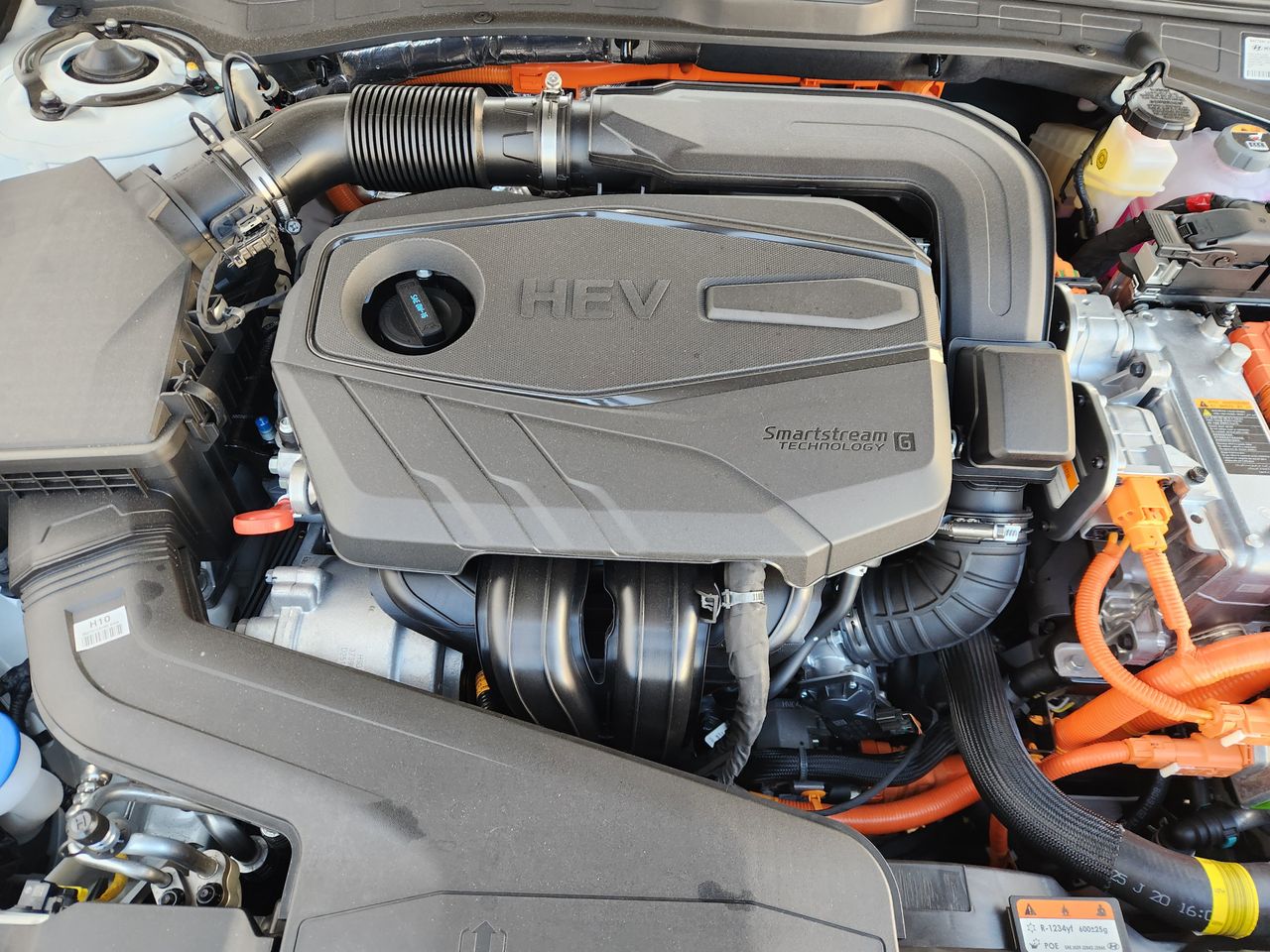 New 2026 W6H White Hyundai SEL image 30