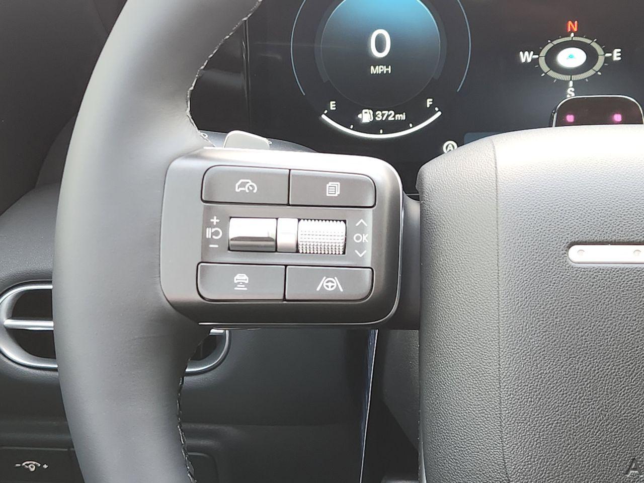 New 2026 WC9 White Hyundai SEL FWD image 26